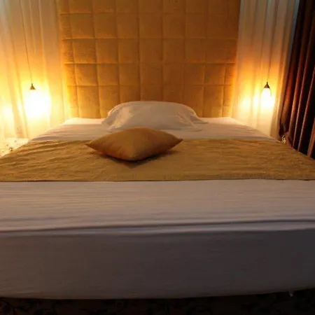 Konukevi Merona 3*