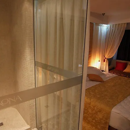 Merona 3*